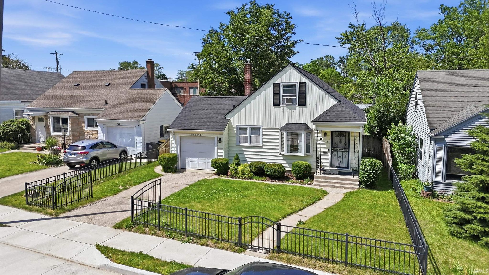 Image of 323 Field Street